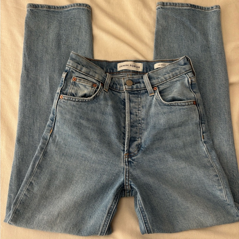 Aritzia straight leg high rise jeans